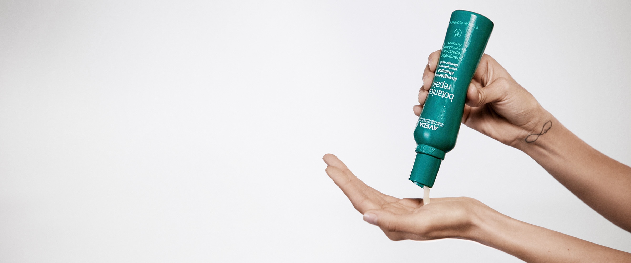 Dowiedz się, jak stosować szampon wzmacniający botanical repair