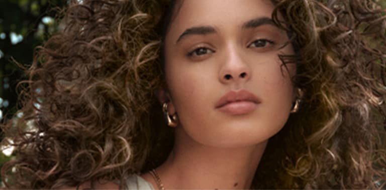 Shop onze beste producten voor coily haar, inclusief 4A haar, 4B haar en 4C haar.