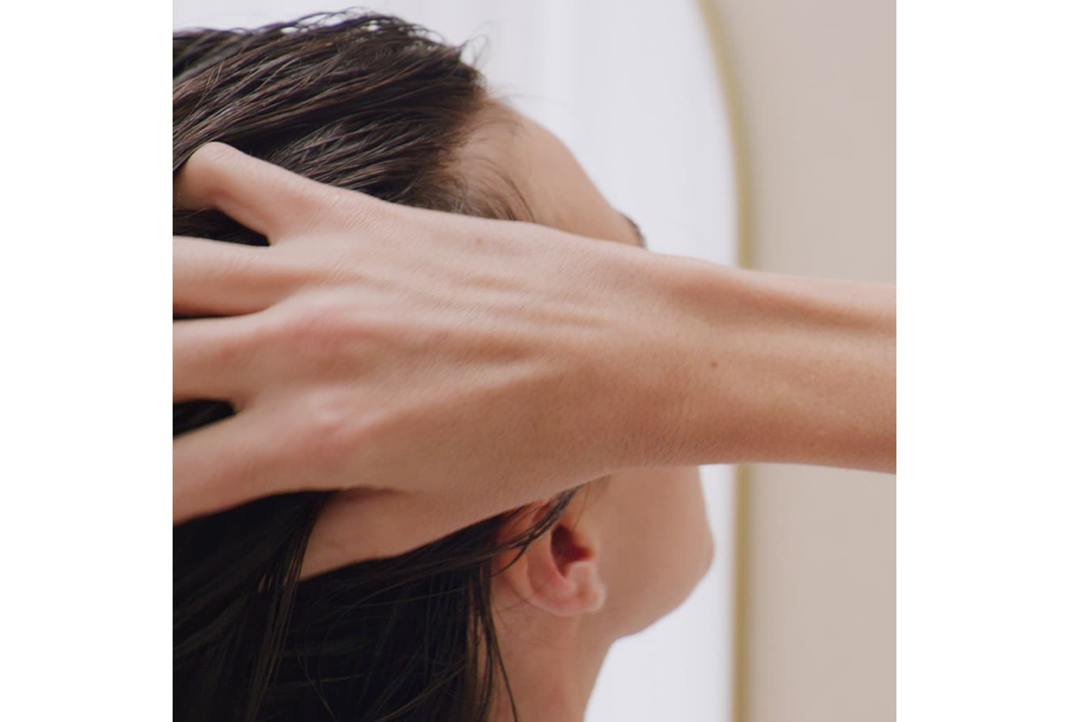 Stap 4: Versterk met fortifying leave-in treatment