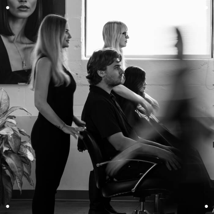 Erlebe den Unterschied, den Aveda in deinem Leben bewirken kann